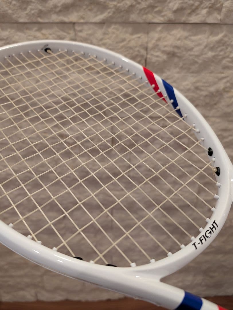 【美品★使用数回】T-FIGHT テニスラケット 285g 100inch G2