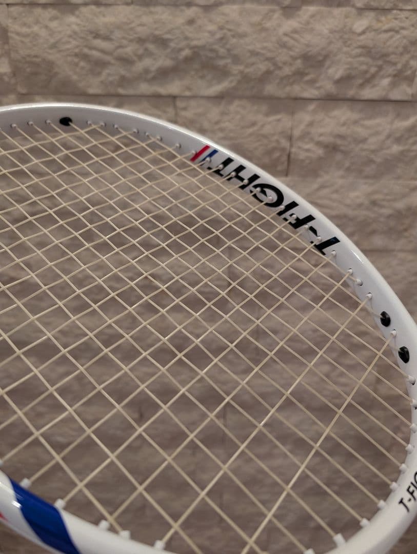 【美品★使用数回】T-FIGHT テニスラケット 285g 100inch G2