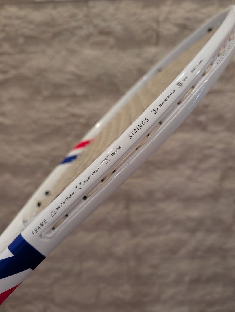 【美品★使用数回】T-FIGHT テニスラケット 285g 100inch G2