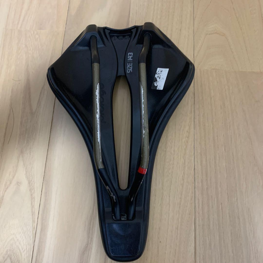 prologo DIMENSION TRI サドル