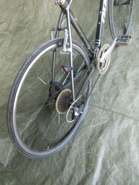 207：GIANT クロスバイク　部品取等　ジャンク　引取限定：埼玉県所沢市