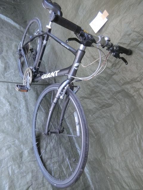 207：GIANT クロスバイク　部品取等　ジャンク　引取限定：埼玉県所沢市