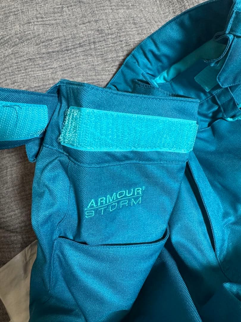 アンダーアーマー　スキーウェア上下セット　Ｍ　Under Armour