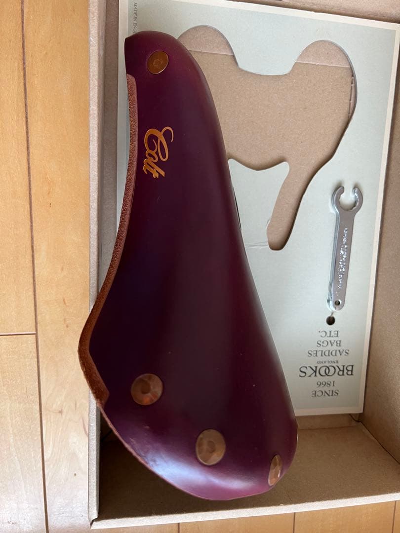 BROOKS サドル　COLT バイオレット