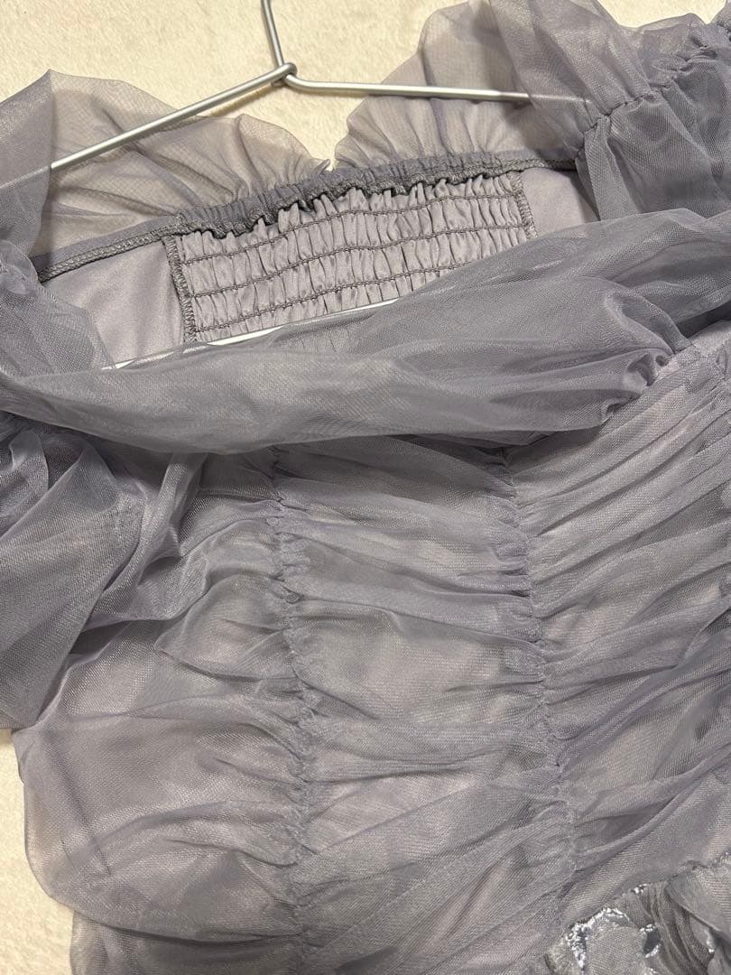 3Dフラワー刺繍オフショルワンピース