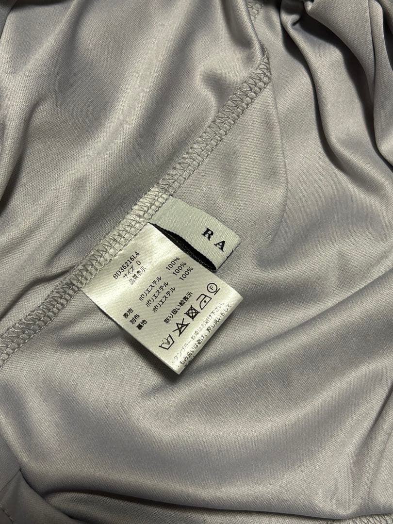 3Dフラワー刺繍オフショルワンピース