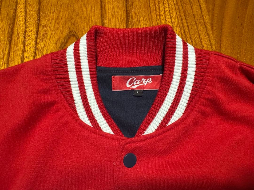 未使用 レアモデル 広島東洋カープ スウェット スタジャン レッド Lサイズ