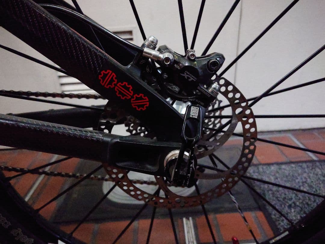 Devinci Dixon Carbon 26インチ フルサス MTB