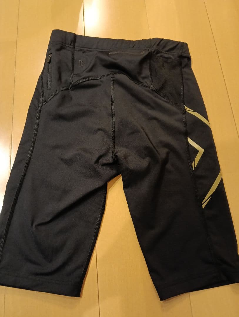 ツータイムズユー2XU MCSタイツ【メンズMサイズ】