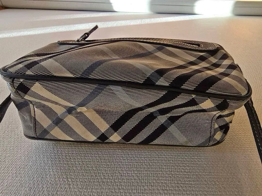 ✨バーバリーブルーレーベル✨　ショルダーバッグ　チェック柄　ブルー×ブラック