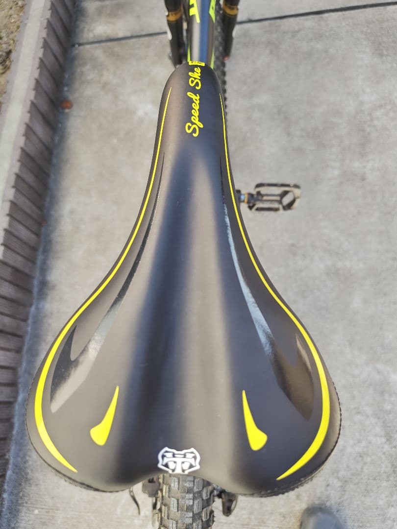 Pivot Point ダートジャンプ　トレイル