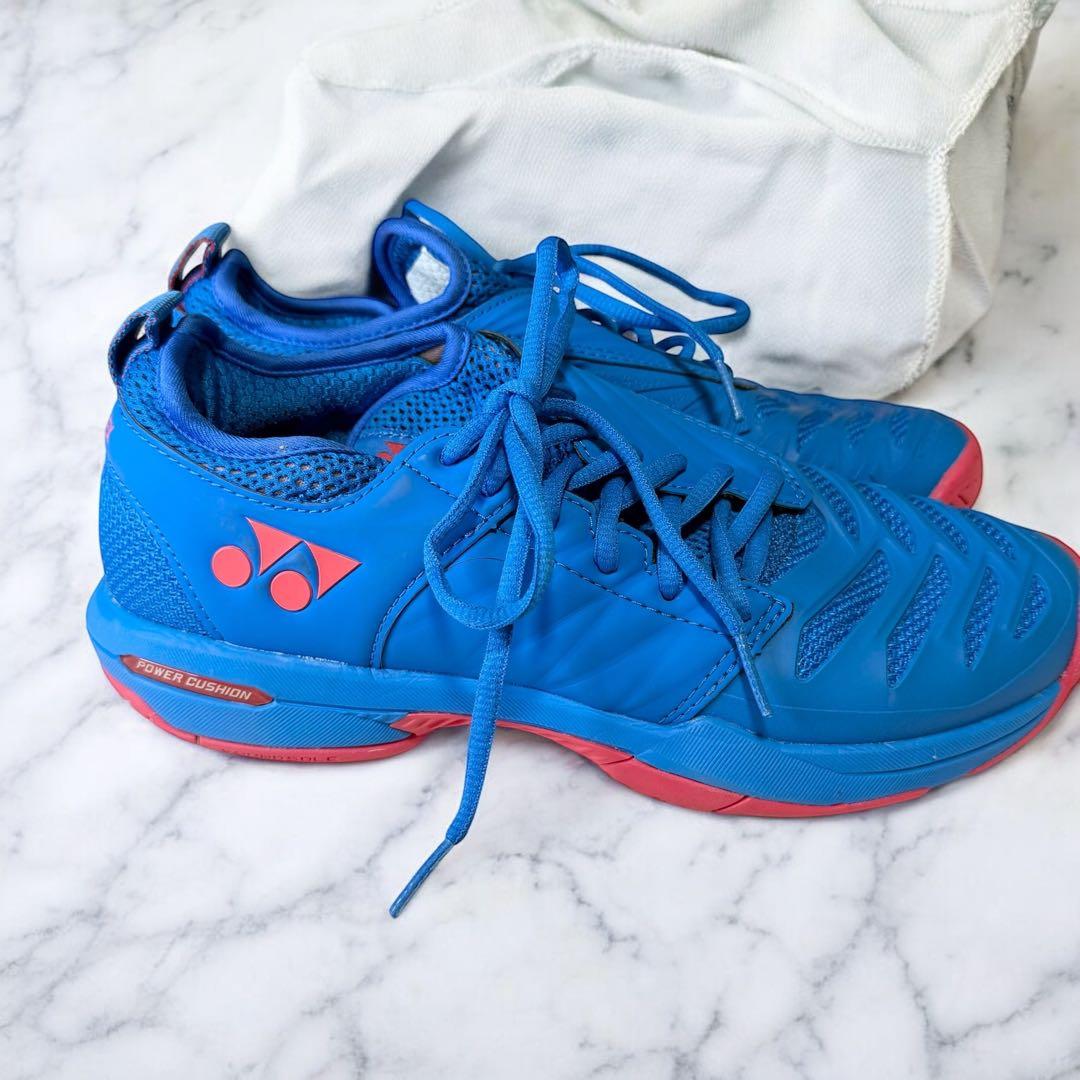 美品✨ヨネックス　パワークッション　ヒュージョンレブ3メン　25.0cm