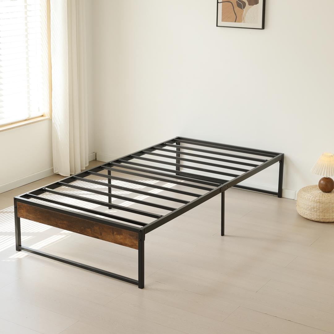 【限定セール】超人気！ベッドフレーム パイプベッド【シングル S】BROWN