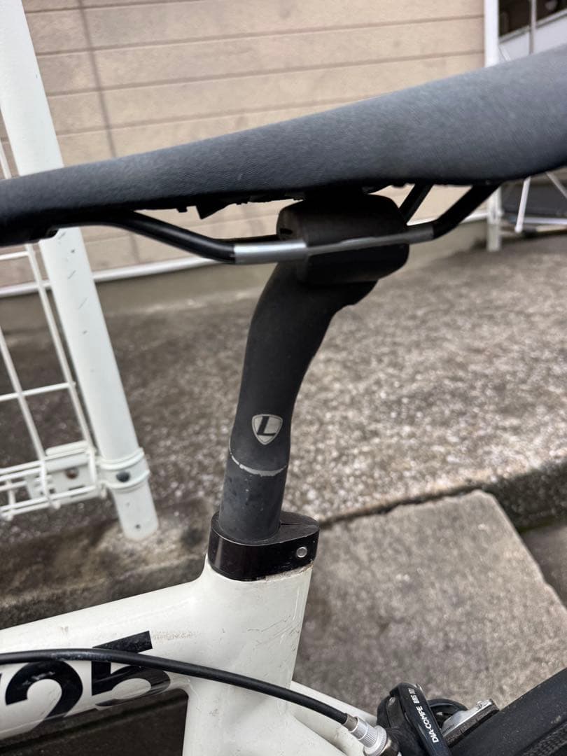 BROTURES ピストバイク 725 ホワイト