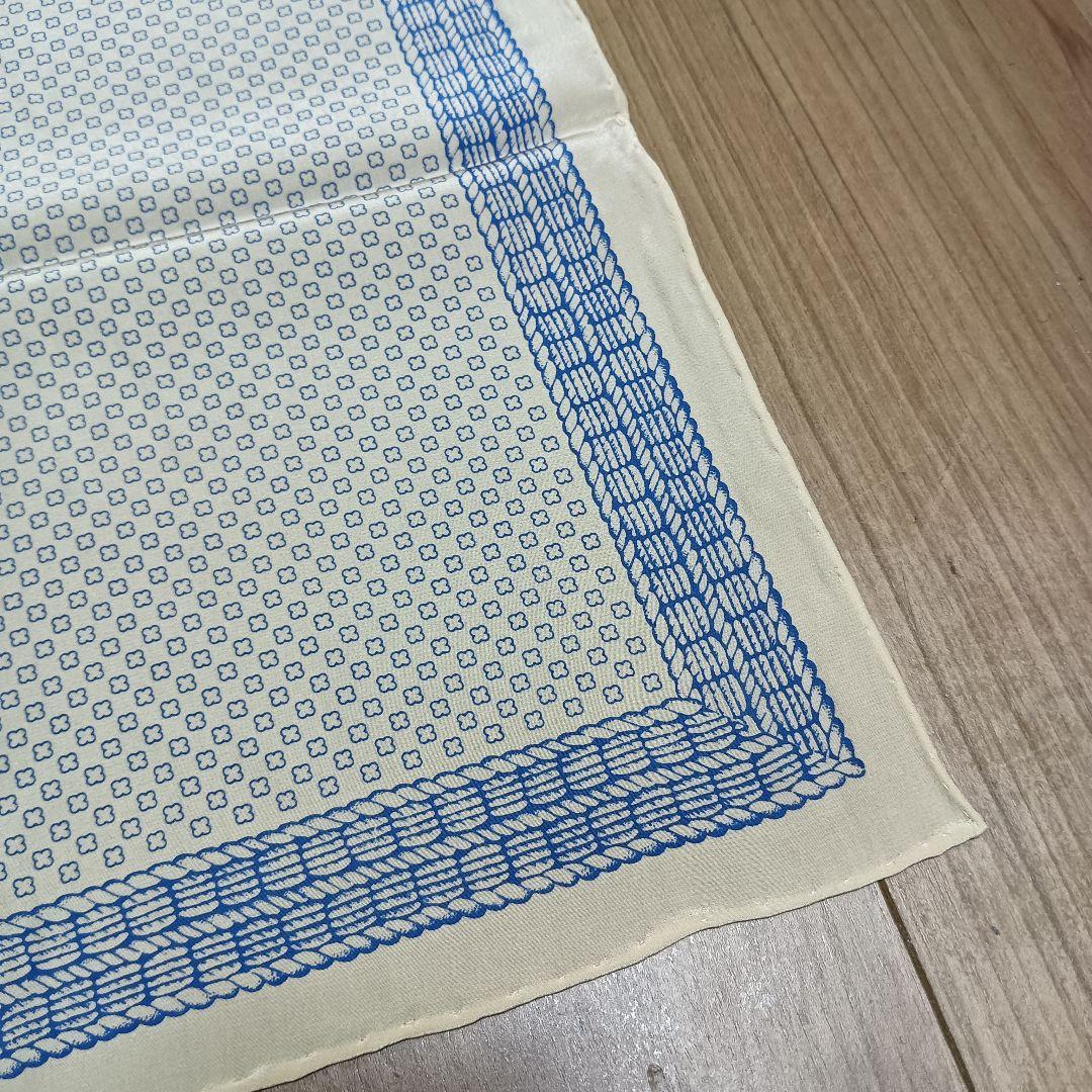 CHANEL シャネル シルク100% 小花文様 スカーフ