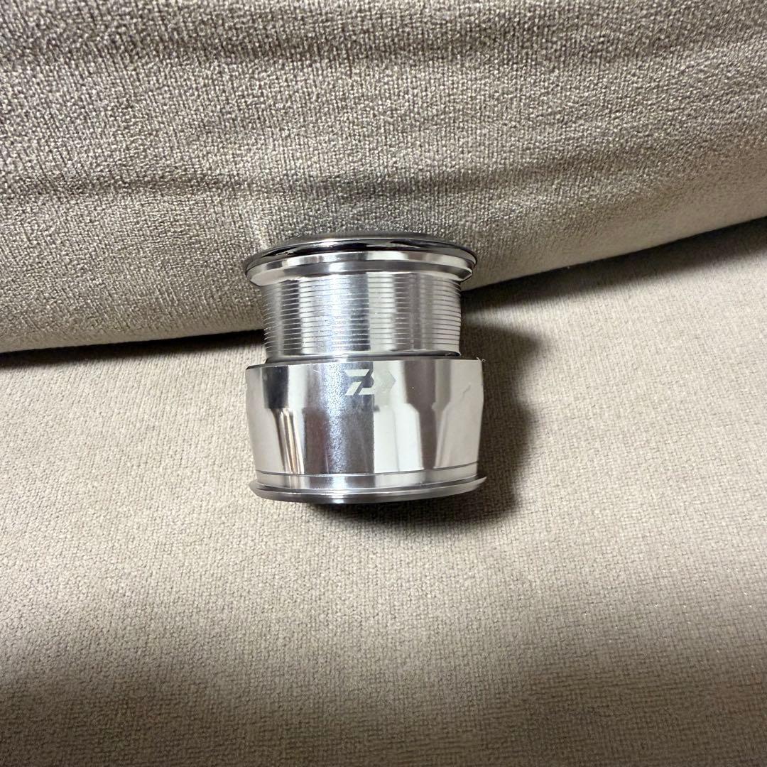 ダイワ　22イグジスト純正スペアスプール　LT2000SP