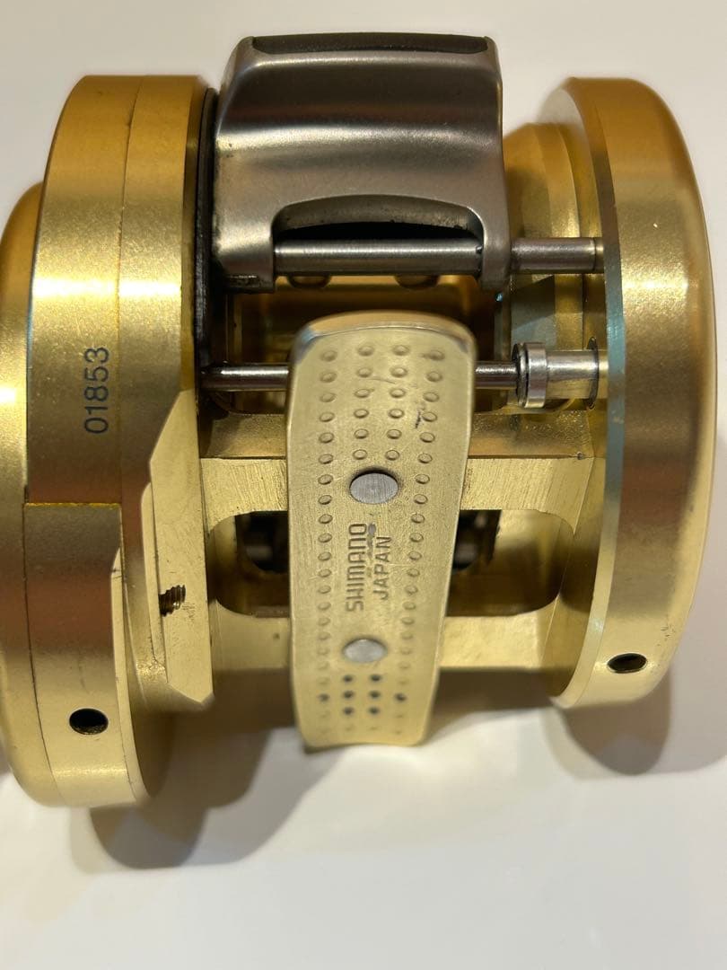 CALCUTTA CONQUEST 401F ゴールド