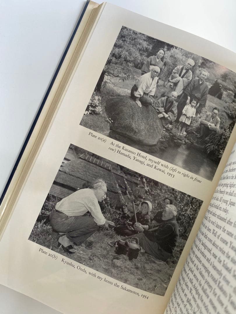 バーナード・リーチ ”Beyond East & West” 署名 自筆カード付