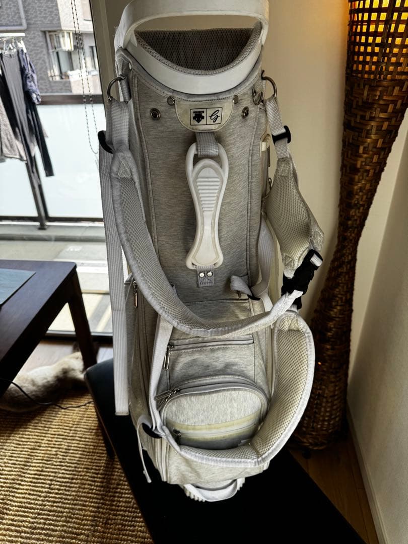 デサントキャディバック　フードなし