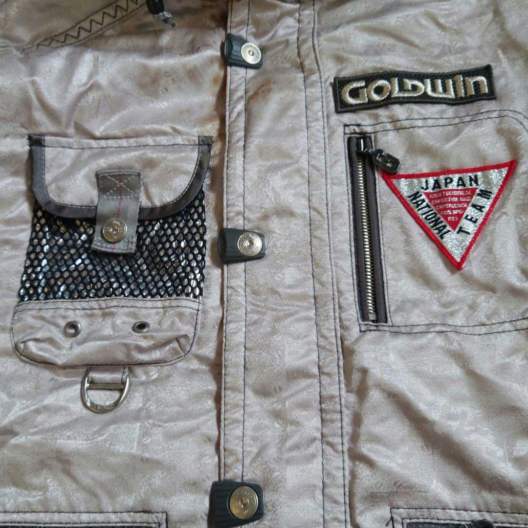 ゴールドウイン スキーウェア 上下セット　シルバー/グレー　160
