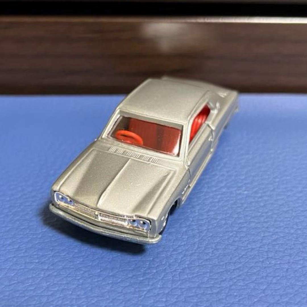 黒箱トミカNo.21日産スカイライン2000GT