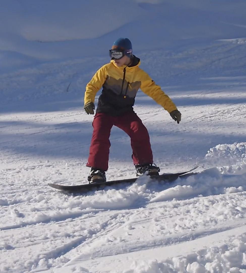 【値引きしました】-KIDS- 686 スノーボードウェア 上下 Mサイズセット