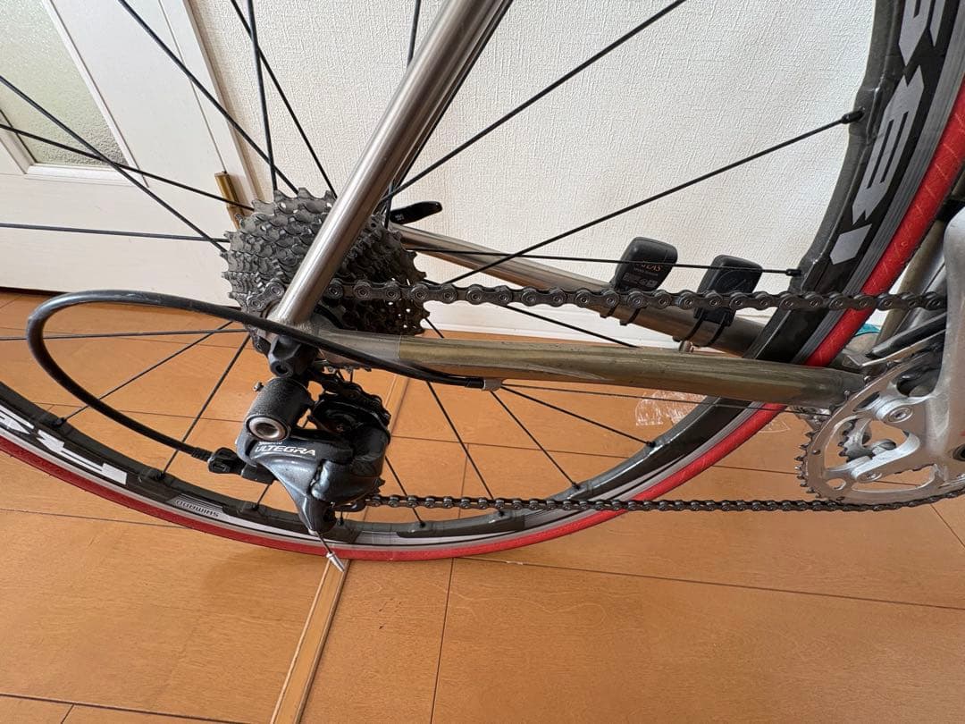 AVEDIO ロードバイク