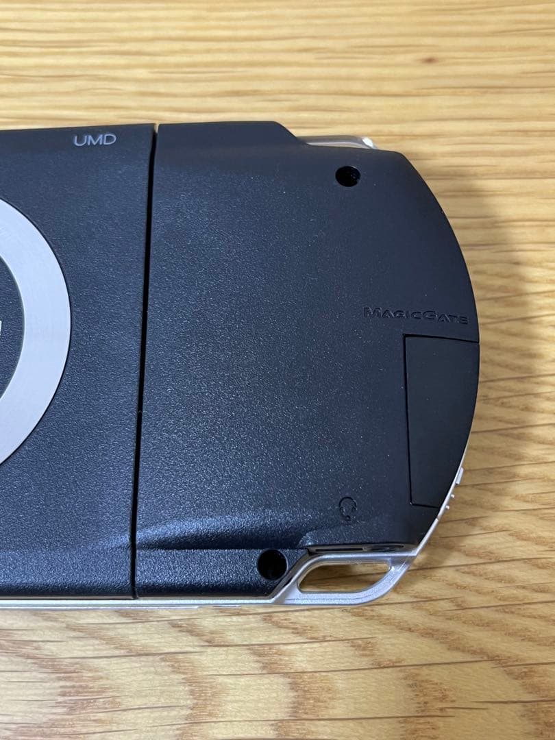 極美品 PSP 黒 ブラック 本体 付属品 ソフトケース付属　ソニー 171