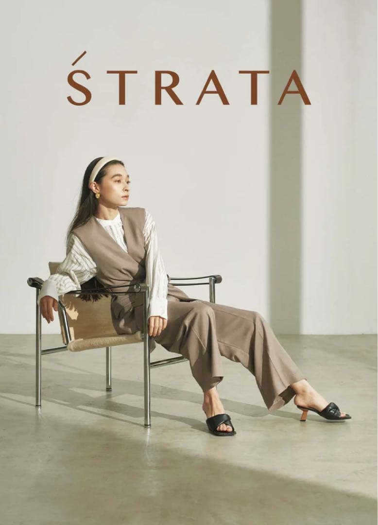美品✨STRATA エストラータ　ノーカラージレ　ベルト付き　小さいサイズ　小柄