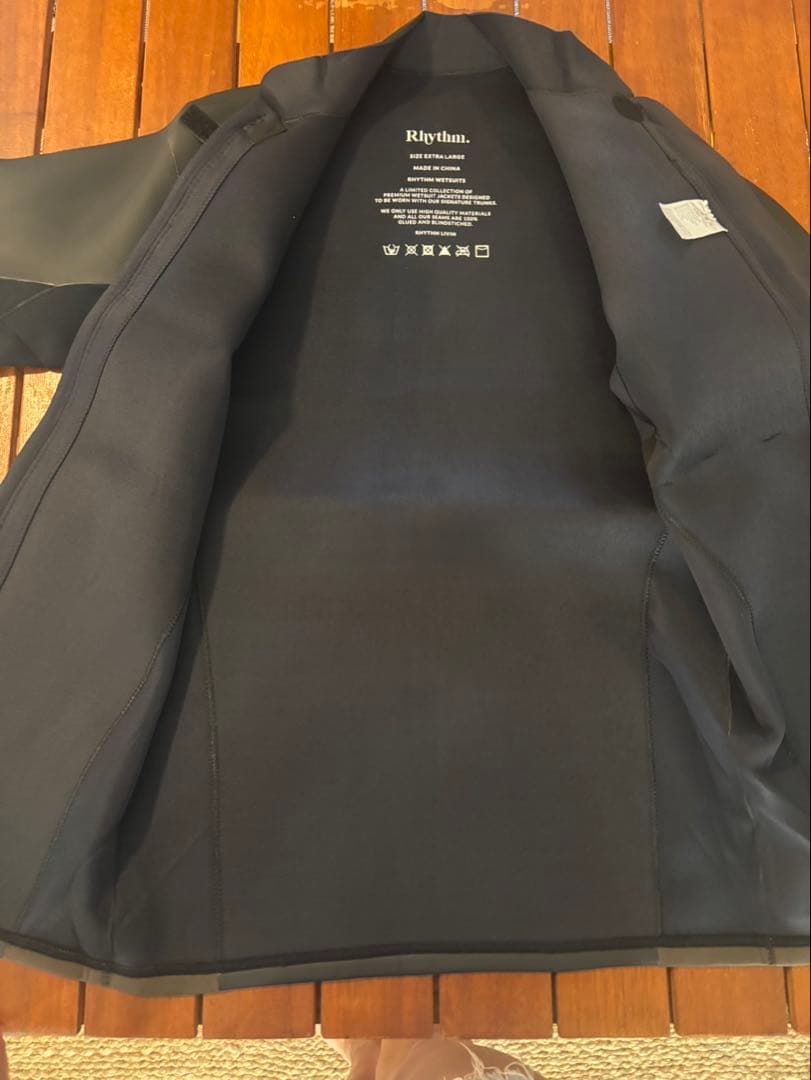 未使用タグ付き　オーストラリア　rhythm ウエットスーツ　ジャケット