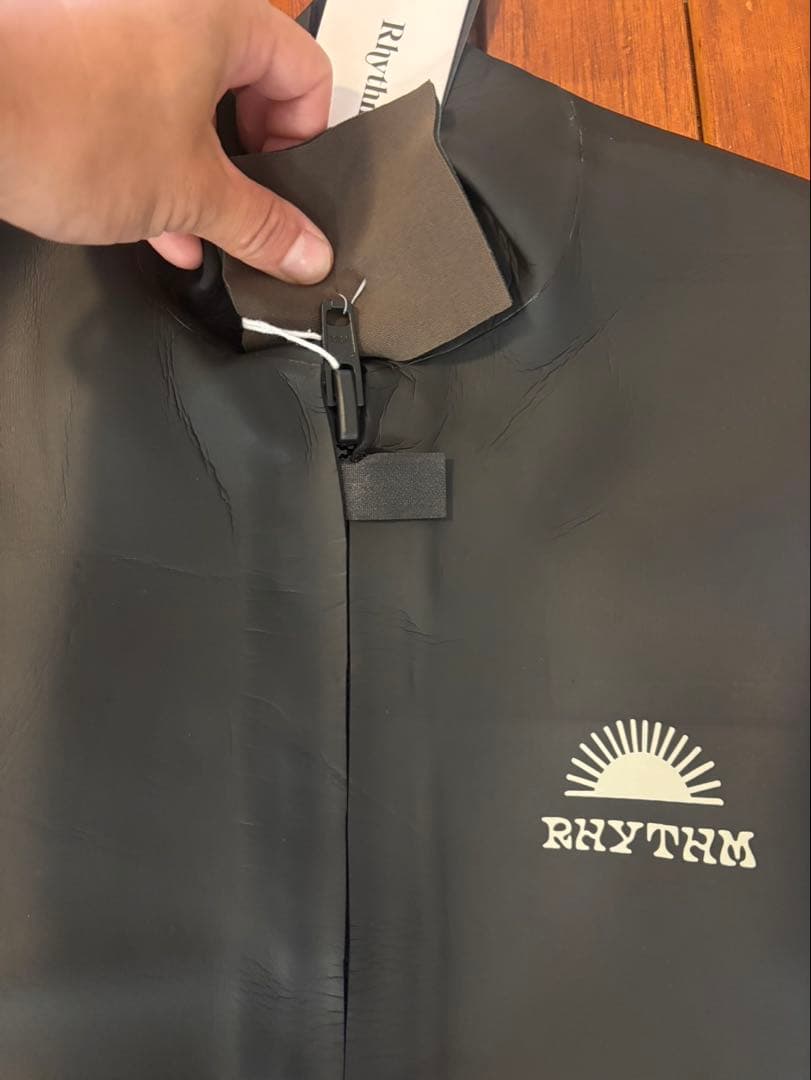 未使用タグ付き　オーストラリア　rhythm ウエットスーツ　ジャケット