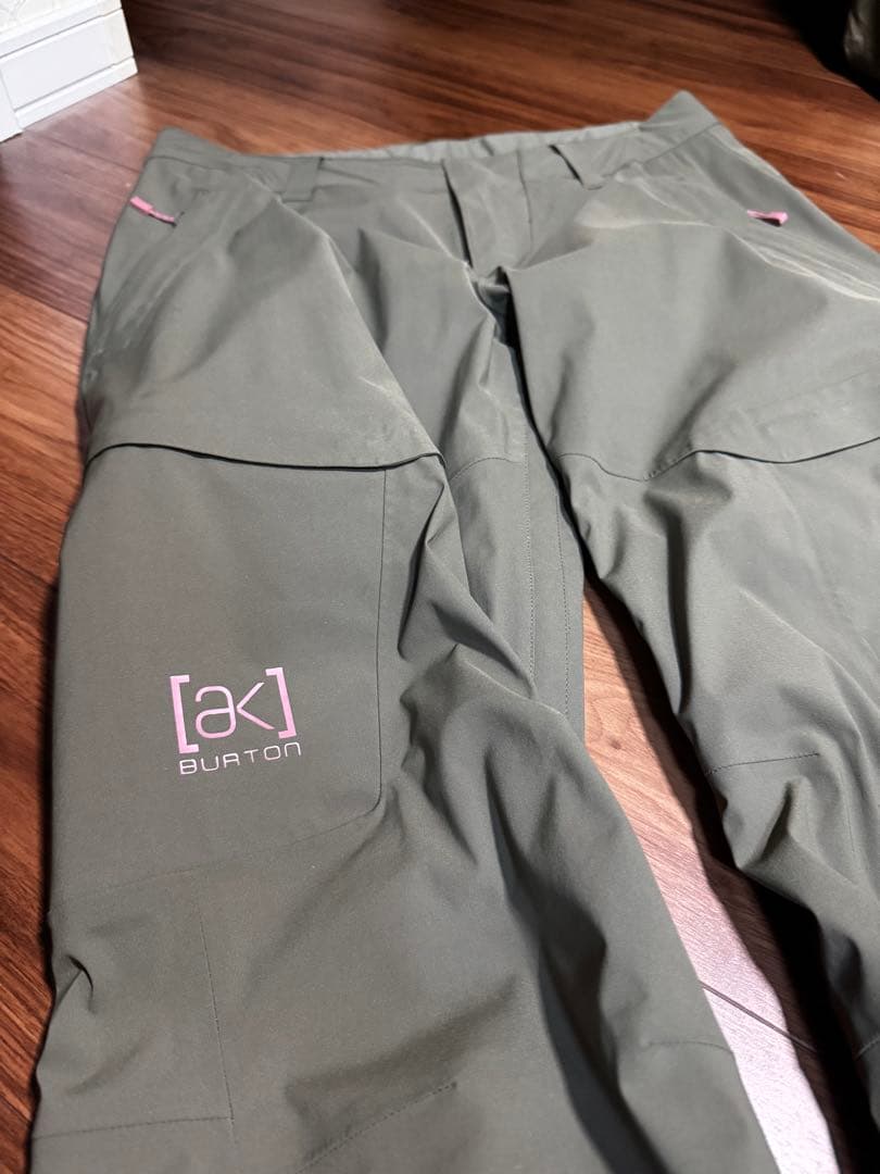 【タグ付属】Burton ak Women's 上下ウェアセット Sサイズ