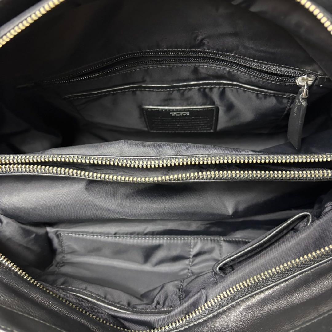 TUMI トートバッグ ビジネス レザー 本革 肩掛け可能 ブラック 保存袋