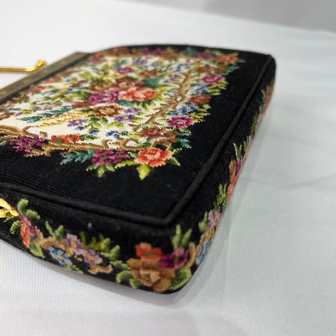 【人気】プチポワン　アンティークゴブラン　花柄刺繍　黒　ハンドバッグ