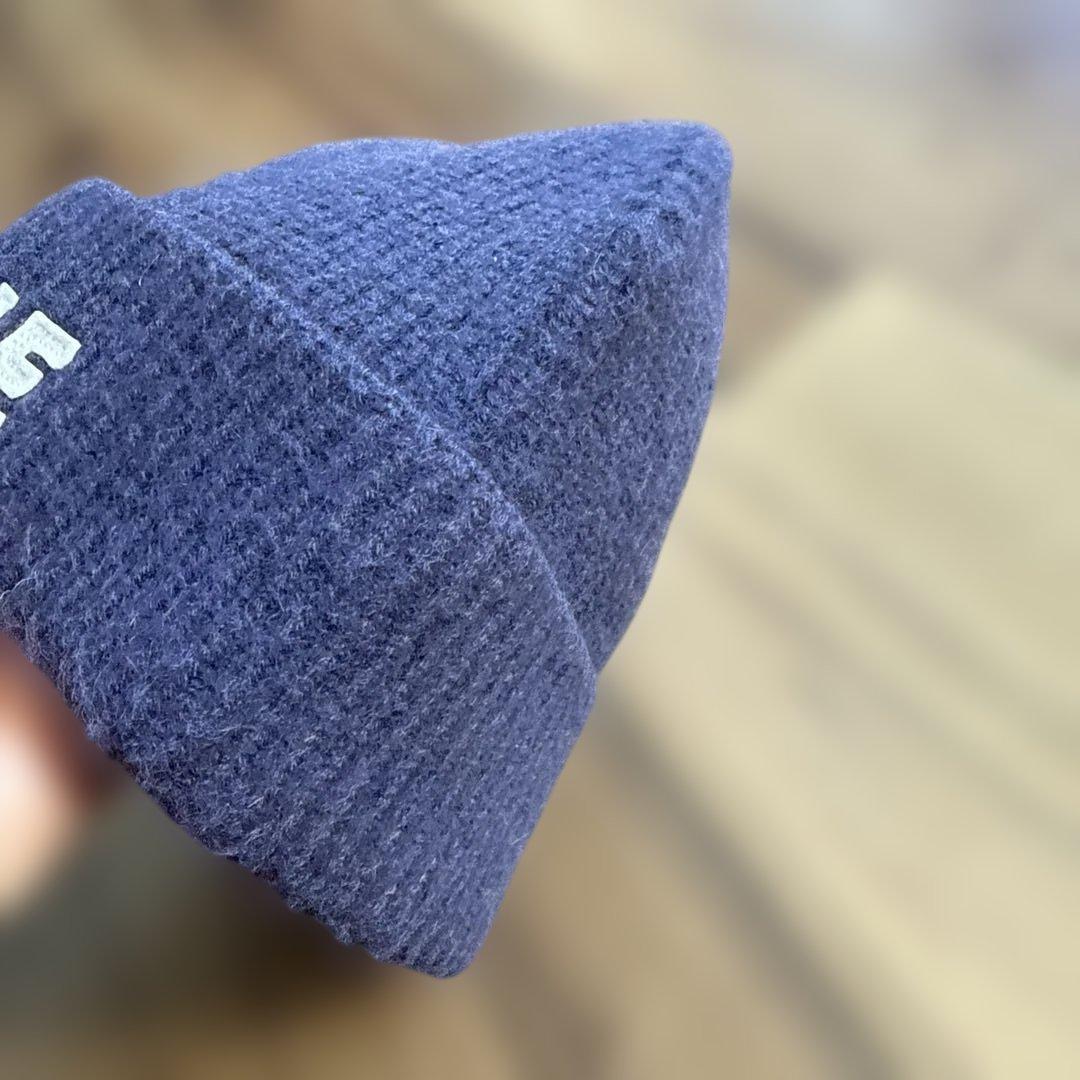 セリーヌ　ビーニー