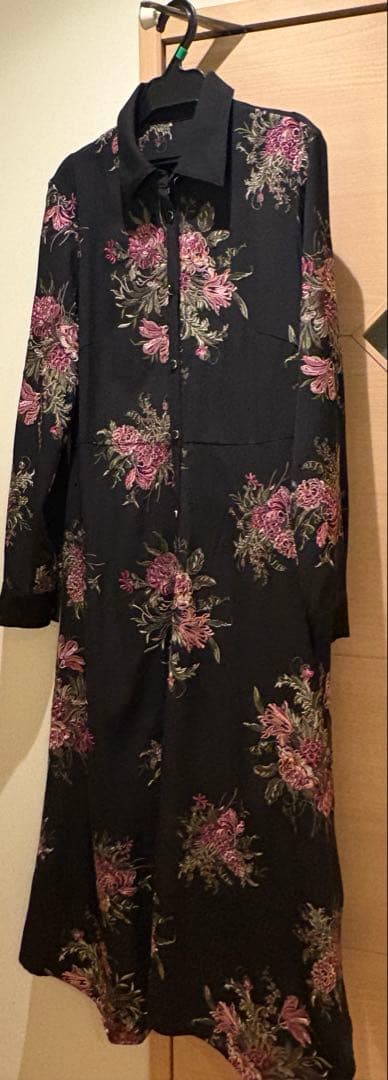 フラワー刺繍イレヘムワンピース／グレースコンチネンタル