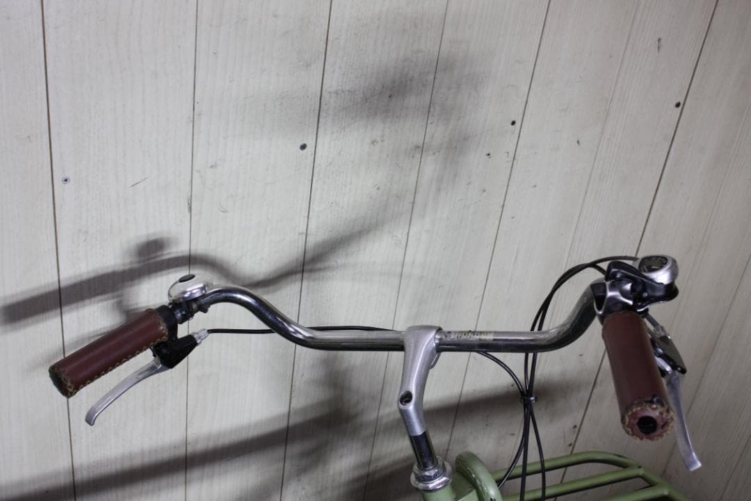 オリーブグリーン ミニベロ 自転車