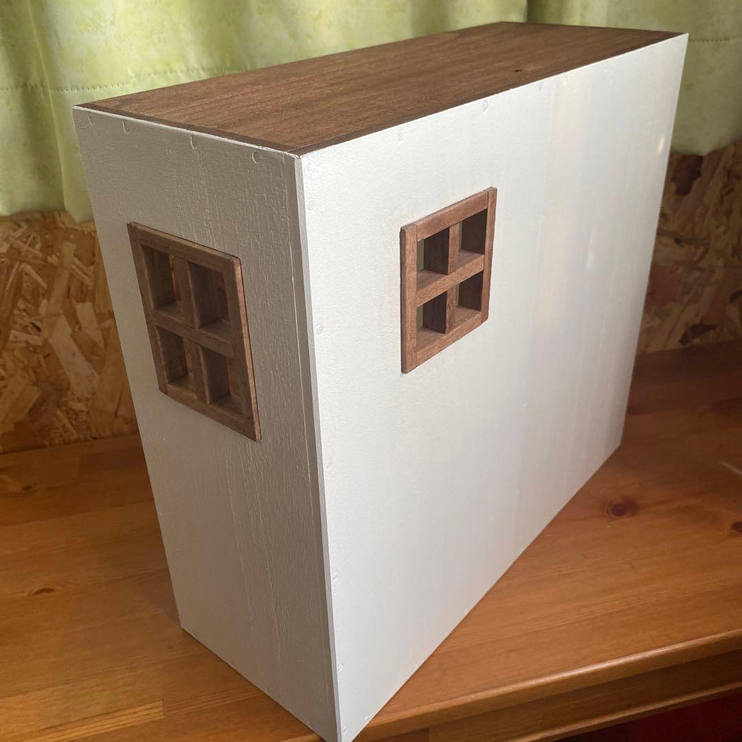 ❤︎おうち型人形用木製収納ケース　ネオブライス　アイシードール　ドールクローゼット