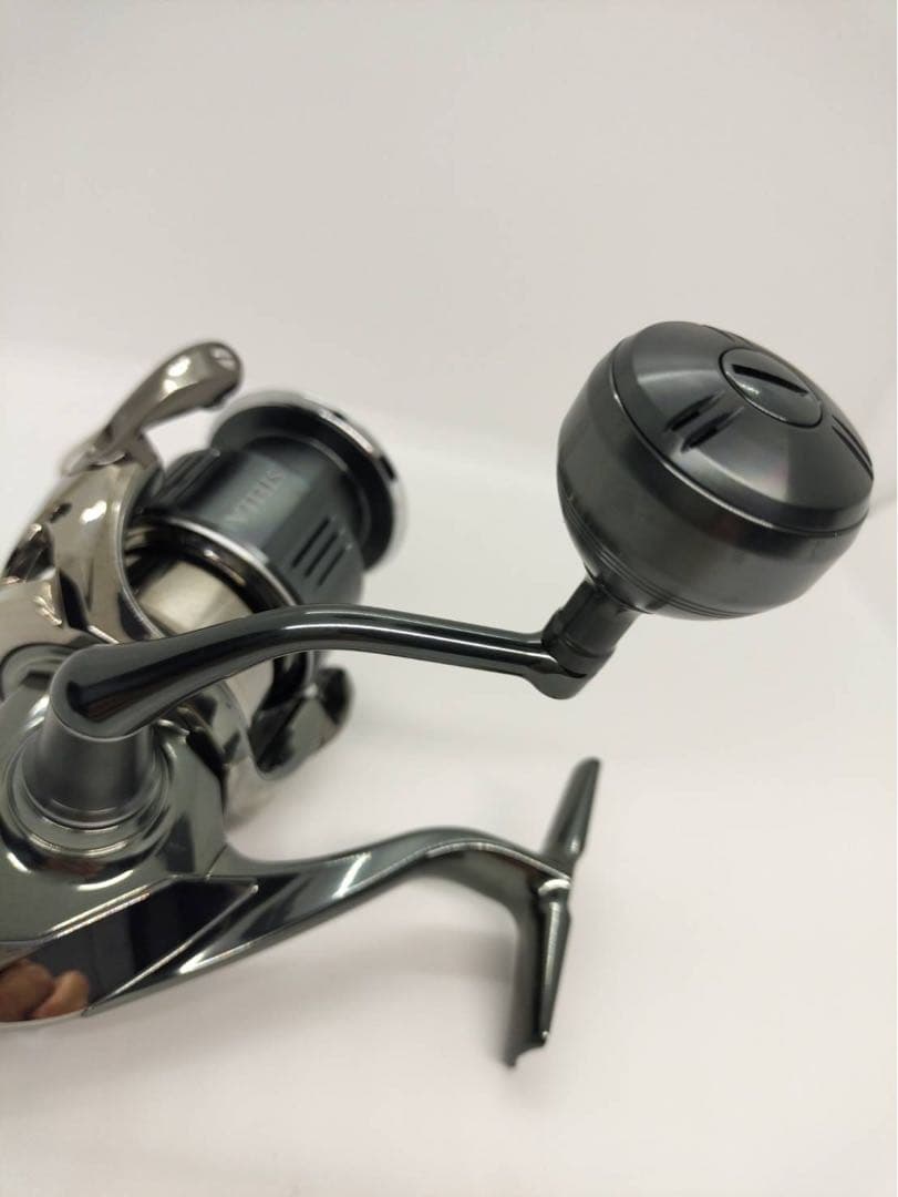 シマノ　22ステラ4000XG 替えハンドル付き（純正ハンドル＋夢屋EVAノブ）