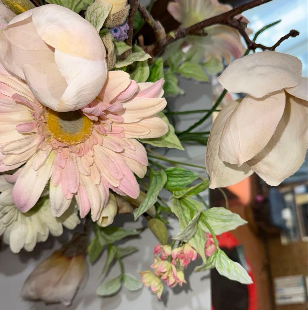 造花アレンジメント 花束 シルクフラワー 高さ約60㎝　花器32㎝