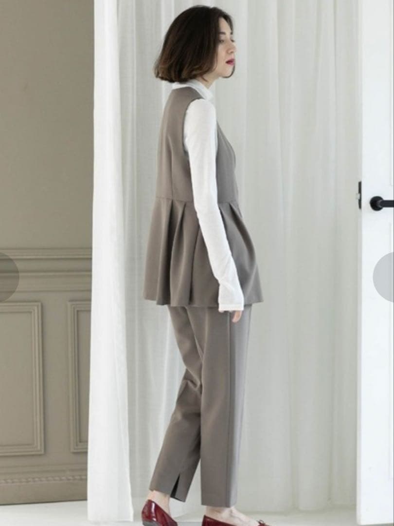 【セットアップ販売】OPAQUE.CLIP ペプラムジレ テーパードパンツ M