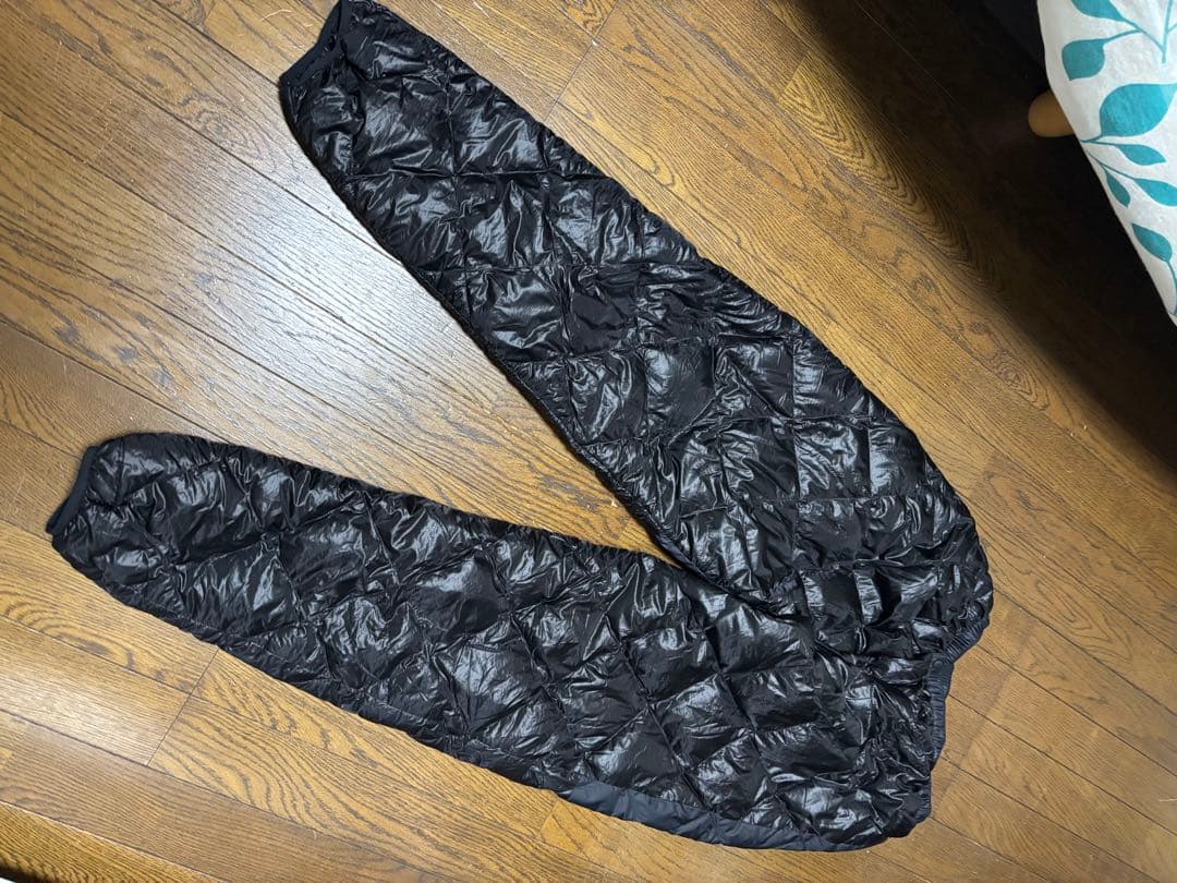 Y*様 モンベルダウンパンツ、ダウンジャケットサイズＬ、発送は60サイズです。