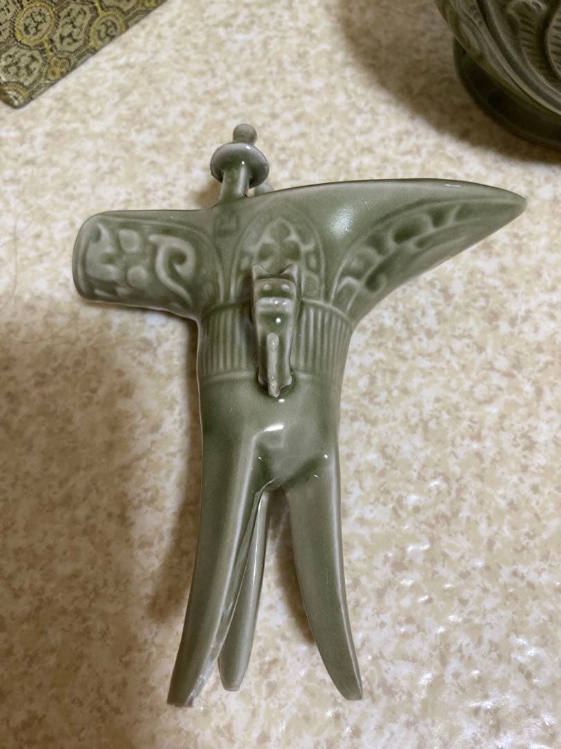 中国宋代耀州窯 倒流壶￼ 陽刻花紋 古美術品