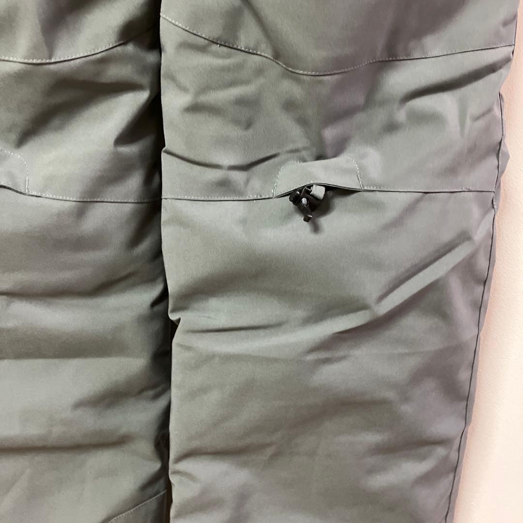 nnoumスキー、スノボーウェア上下セット新品未使用