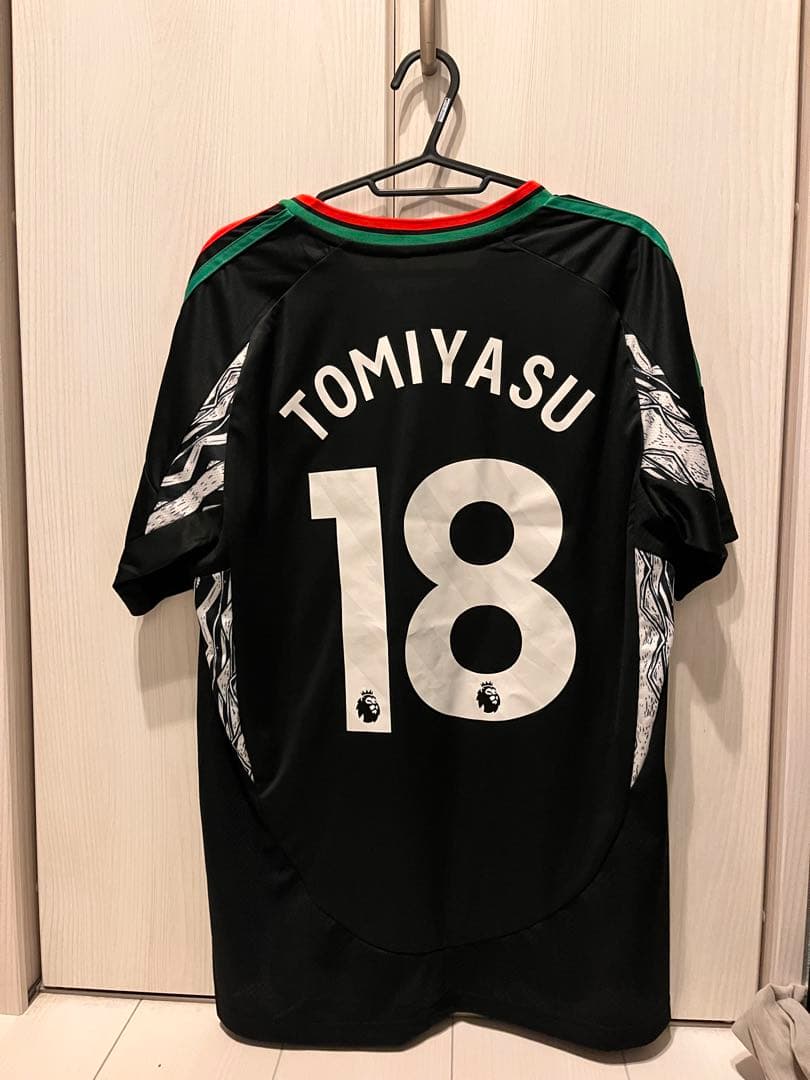 2024年シーズン　アーセナル トミヤス 18 ユニフォーム