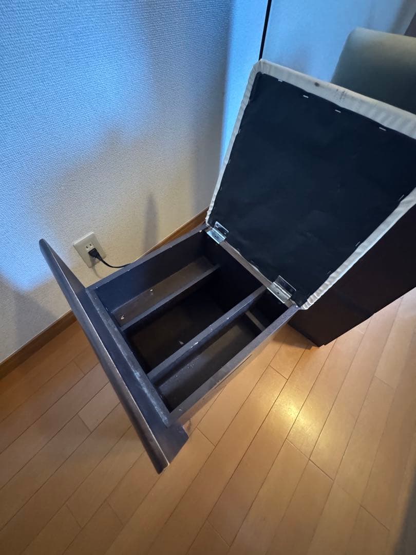 【ニトリ】ドレッサー DBR コンセント付 スツール収納