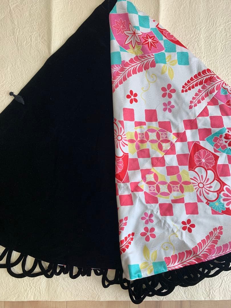 ケープポンチョ　半円型　黒地ベルベット　おとづき商店