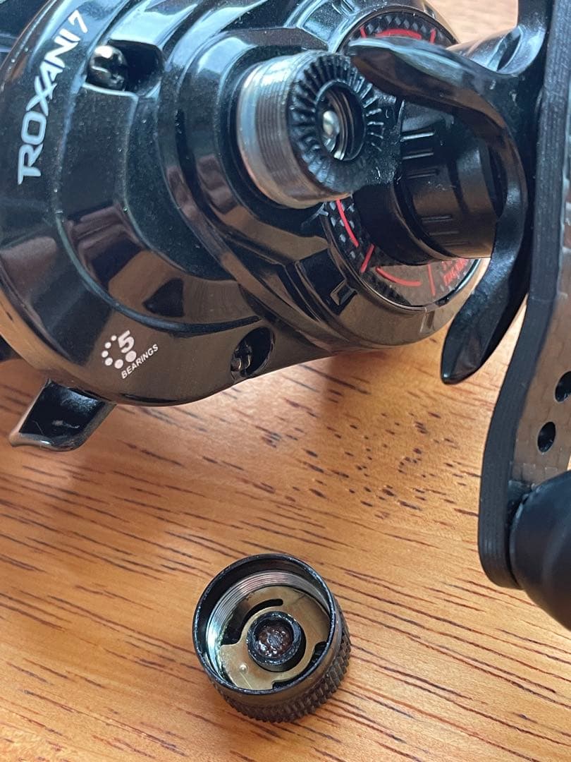 Abu Garcia ROXANI7 ベイトリール