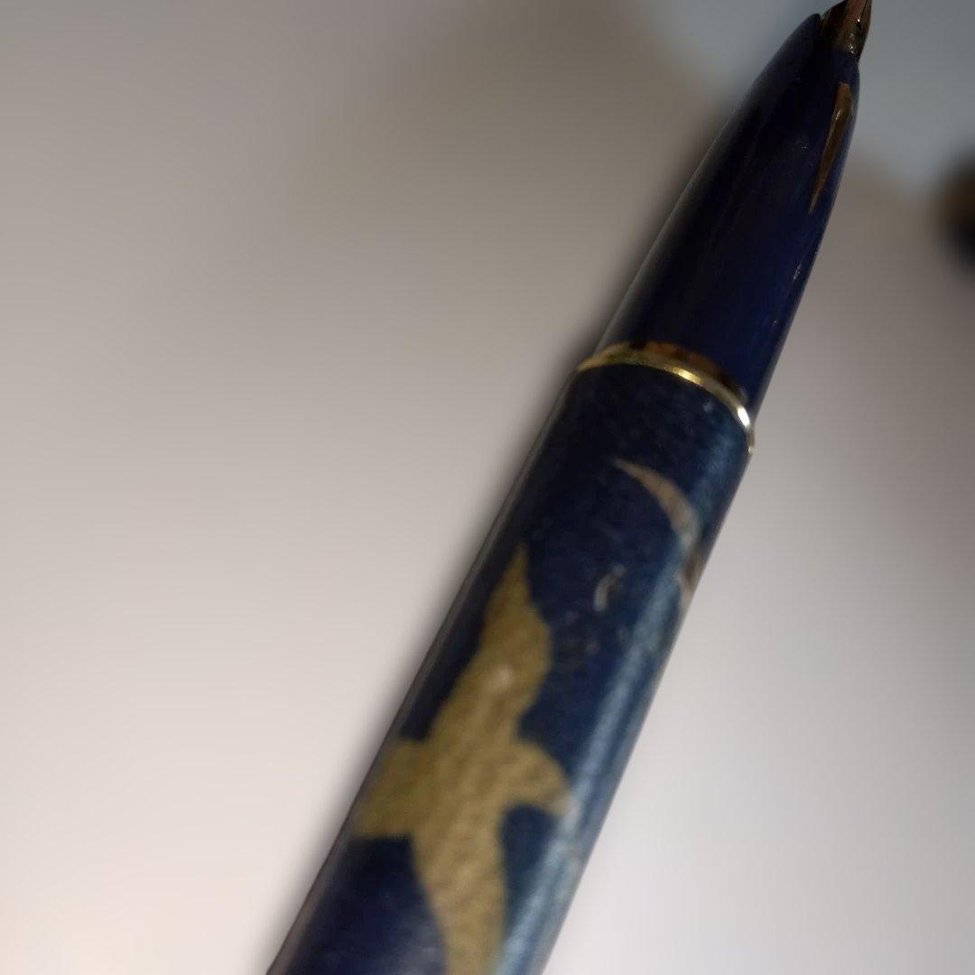 プラチナ万年筆　鶴の文様　ペン先18K