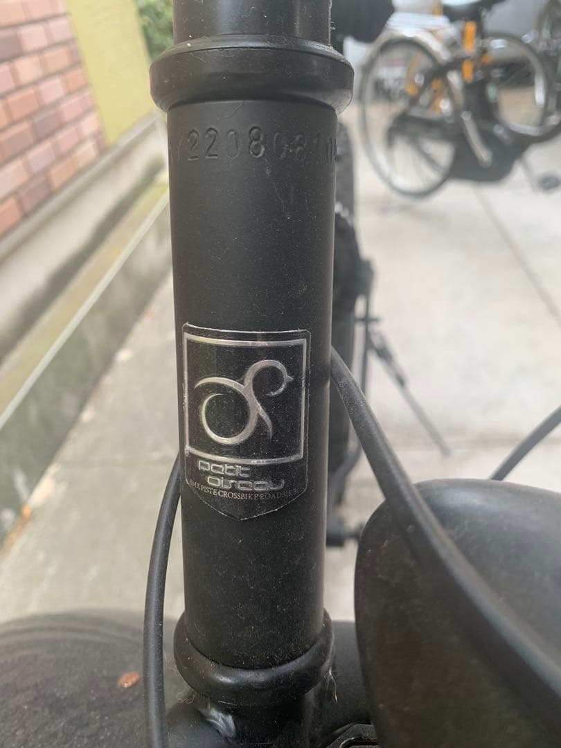 ファットバイク 特大タイヤ ブラック